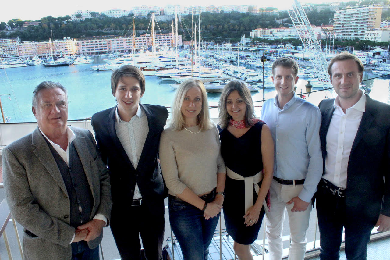 Photo Team Oil Expertise and Shipping - year 2019